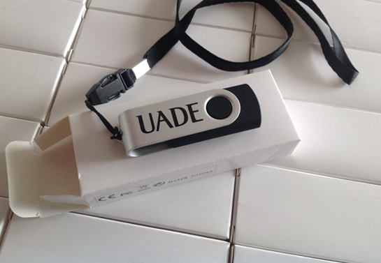 pendrive-uade-img01.jpg
