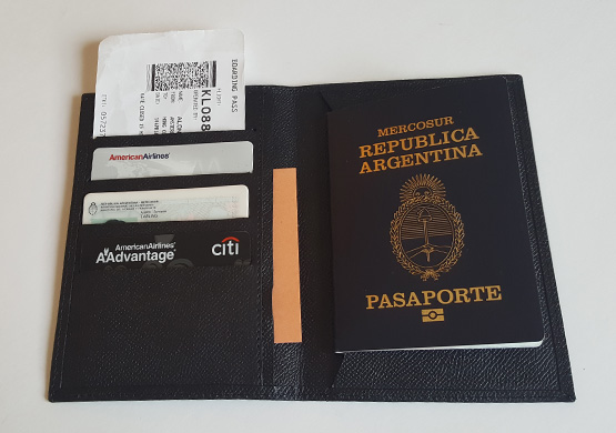 portadocumentos_de_viaje_-_giesso1.jpg