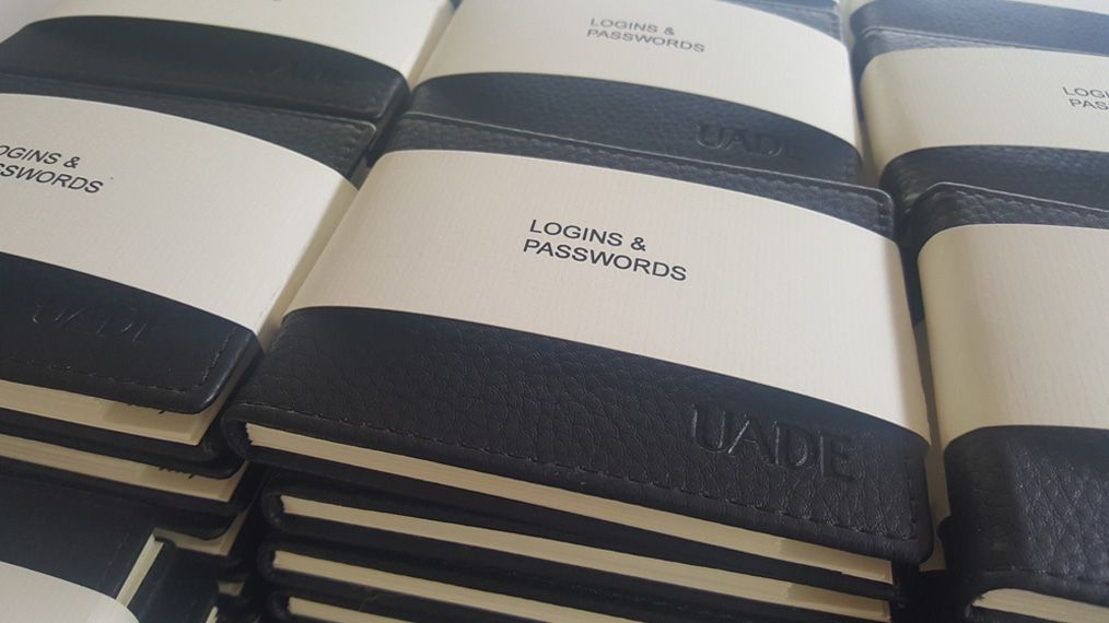 libreta-logins-&-p.jpg